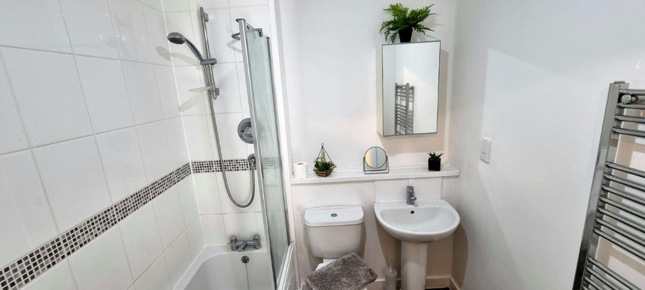 360 Serviced Accommodations - Colchester Marine Quay - 1 Double Bedroom Apartment Экстерьер фото