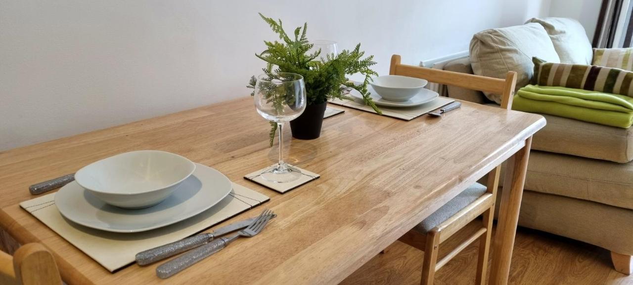 360 Serviced Accommodations - Colchester Marine Quay - 1 Double Bedroom Apartment Экстерьер фото